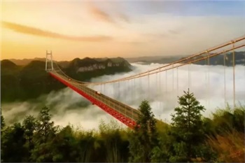 鳳凰古城、晚會、矮寨大橋、魔鬼玻璃棧道、墨戎苗寨汽車兩日游