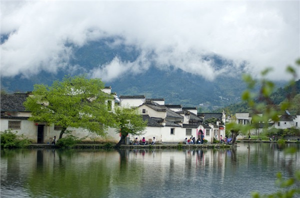 黃山、秀水千島湖、水墨宏村、西遞徽州古城高鐵純玩5日游